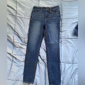 Women’s American Eagle Next Level Stretch Jeans Size 4